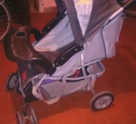 vendo coche cuna bebesit en muy buen estado.