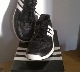 zapatillas adidas medida 47 1/3 (nuevas)