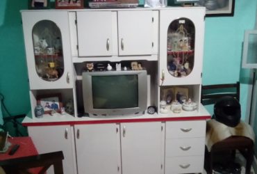 vendo modular melamina plastificado medidas 1,80 x 1,70 muy poco uso y muy buen estado.