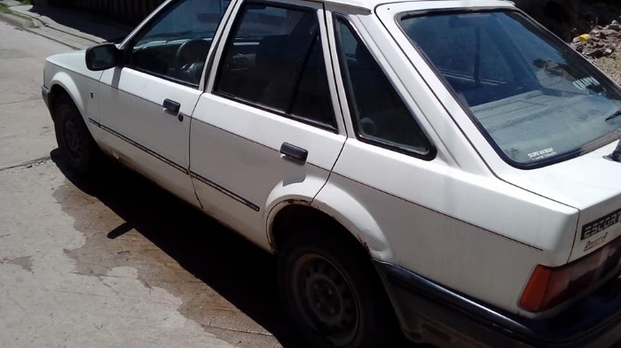 vendo ford escort ghia sx motor impecable aire acondicionado levanta vidrios dirección hidráulica