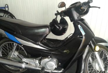 moto mondial 2013 negra y azul