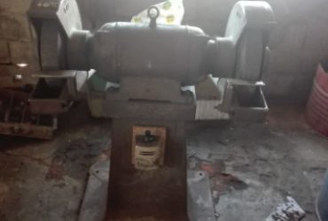 amoladora de banco trifasica , 3,5hp , excelente estado