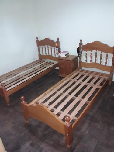 vdo dos camas de una plaza torneadas de robles excelente estado