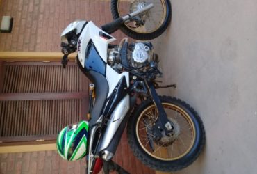vendo o permuto mayor valor pago diferencia.corven 250 cc mod. 2016 muy buen estado papeles al dia se entrega con los espejo,guardabarro y herramienta