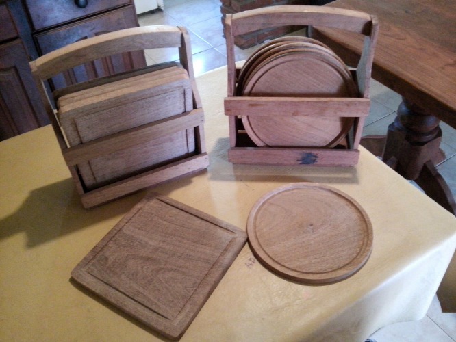 juego de platos de madera x 6 de algarrobo nuevo!!! directo de fabrica