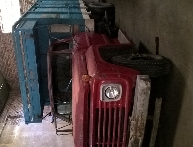 vendo camion ford 600. mod 67. caja cerealera. motor chevrolet. papeles al dia listo para transferir.
