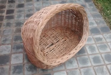 vendo moisés de mimbre para mascotas de 55×40 cm como nuevo