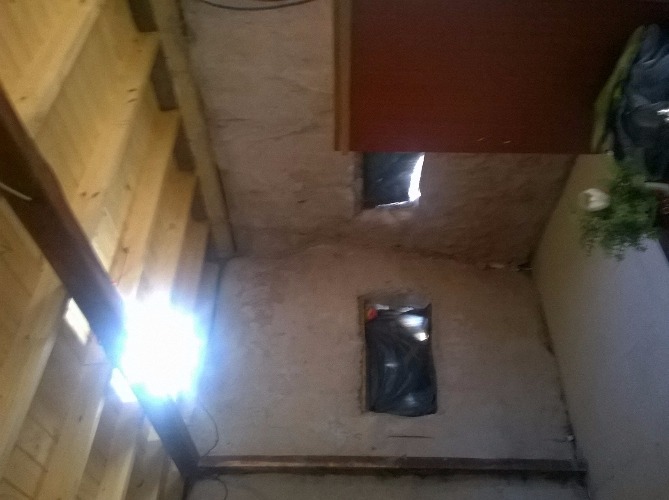 vendo 1ha.des.en nueva esperanza stg.del estero,a 150km de san miguel de tucuman.esta sobre ruta,luz agua,vivienda de 30m2 a terminar.pap.x escribania