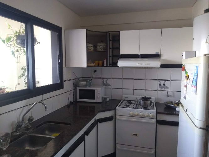 vendo departamento 3 dormitorios con cochera. semipiso, ventilación cruzada con cochera. cocina, comedor diario, living, 2 baños, lavadero