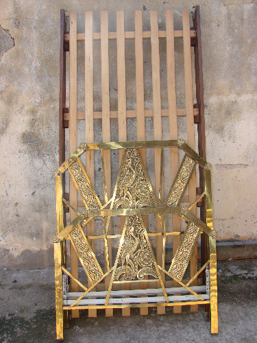 vendo 2 camas de bronce completas en muy buen estado, lista para usar 1400 c/u