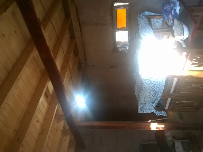 vendo 1ha.des.en nueva esperanza stg.del estero,a 150km de san miguel de tucuman.esta sobre ruta,luz agua,vivienda de 30m2 a terminar.pap.x escribania