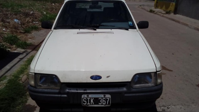vendo ford escort ghia sx , 1994  aire acondicionado  , levanta vidrios , direccion hidraulica
