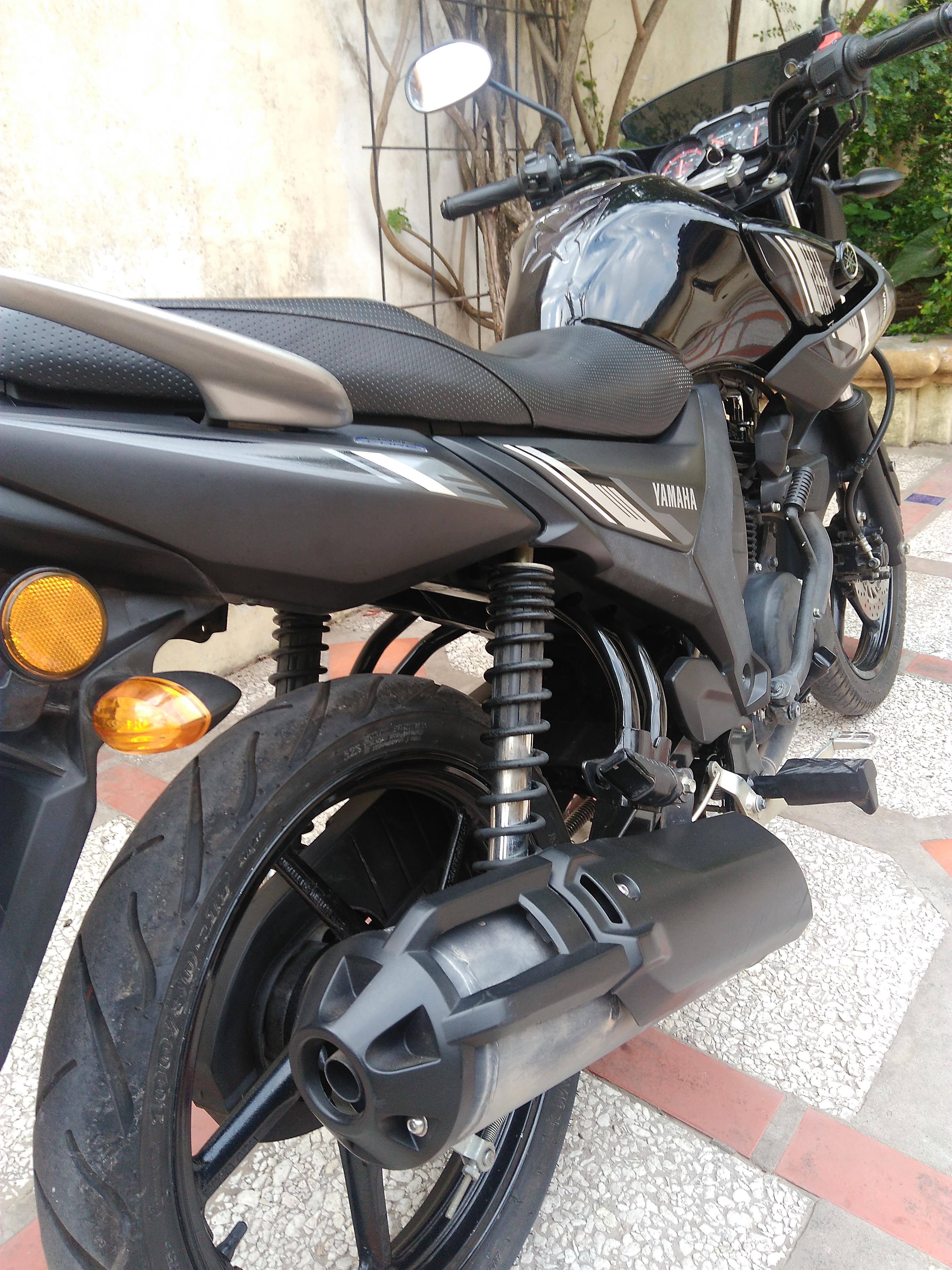Vendo YAMAHA SZ150