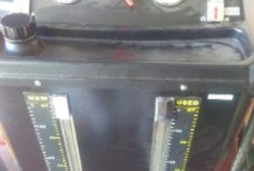 maquina para limpieza y sustitucion de liquido refrigerante de autos y camionetas, ideal para lubricentros y talleres mecanicos, excelente estado.