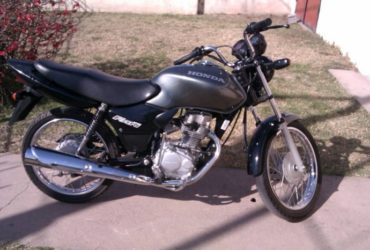 vendo cg fan 125.. 2009 año.. 27.250 kilometros, todos los papeles y patentes al dia.