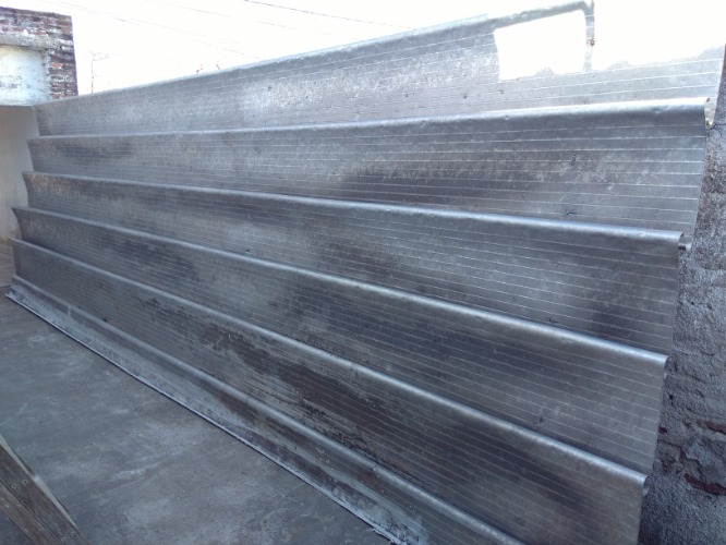 techo plegadizo de aluminio y esructura de caños. medidas: 2 mts. x 6 mts.