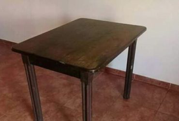 Vendo Mesa algarrobo