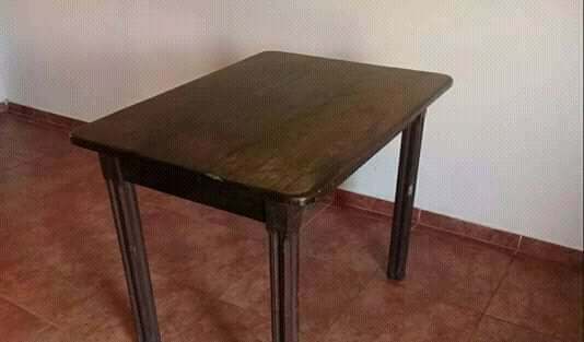 Vendo Mesa algarrobo