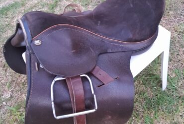 MONTURA DE POLO O PATO CON CABEZADA